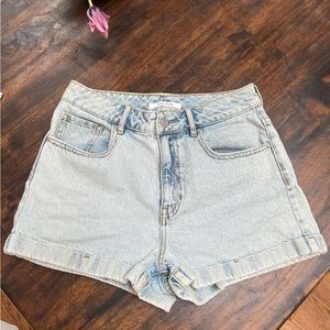 PacSun mom denim shorts size 26